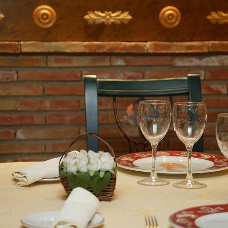 Hotel El Patio La Almunia de Doña Godina Zewnętrze zdjęcie