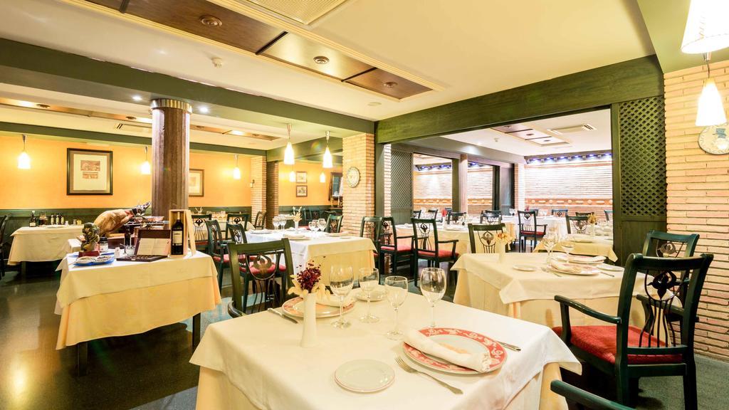 Hotel El Patio La Almunia de Doña Godina Zewnętrze zdjęcie
