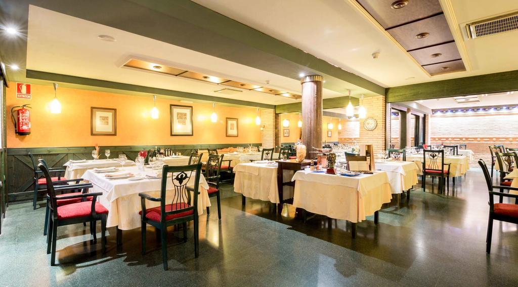 Hotel El Patio La Almunia de Doña Godina Zewnętrze zdjęcie