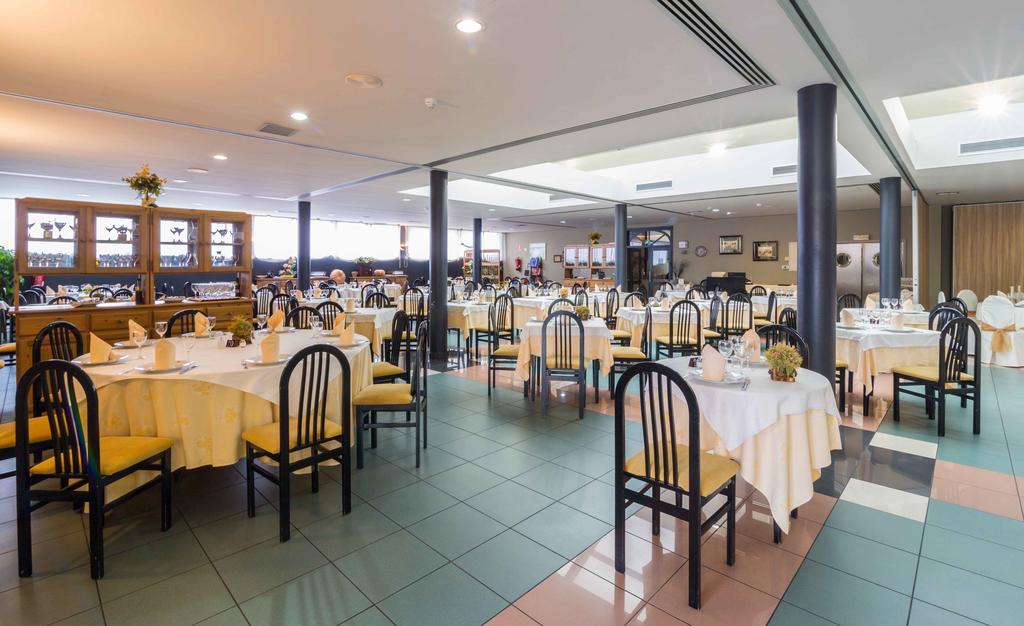 Hotel El Patio La Almunia de Doña Godina Zewnętrze zdjęcie