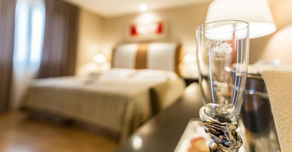 Hotel El Patio La Almunia de Doña Godina Pokój zdjęcie