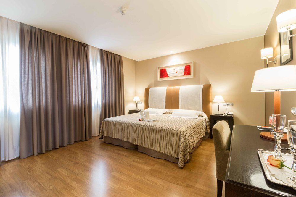 Hotel El Patio La Almunia de Doña Godina Zewnętrze zdjęcie