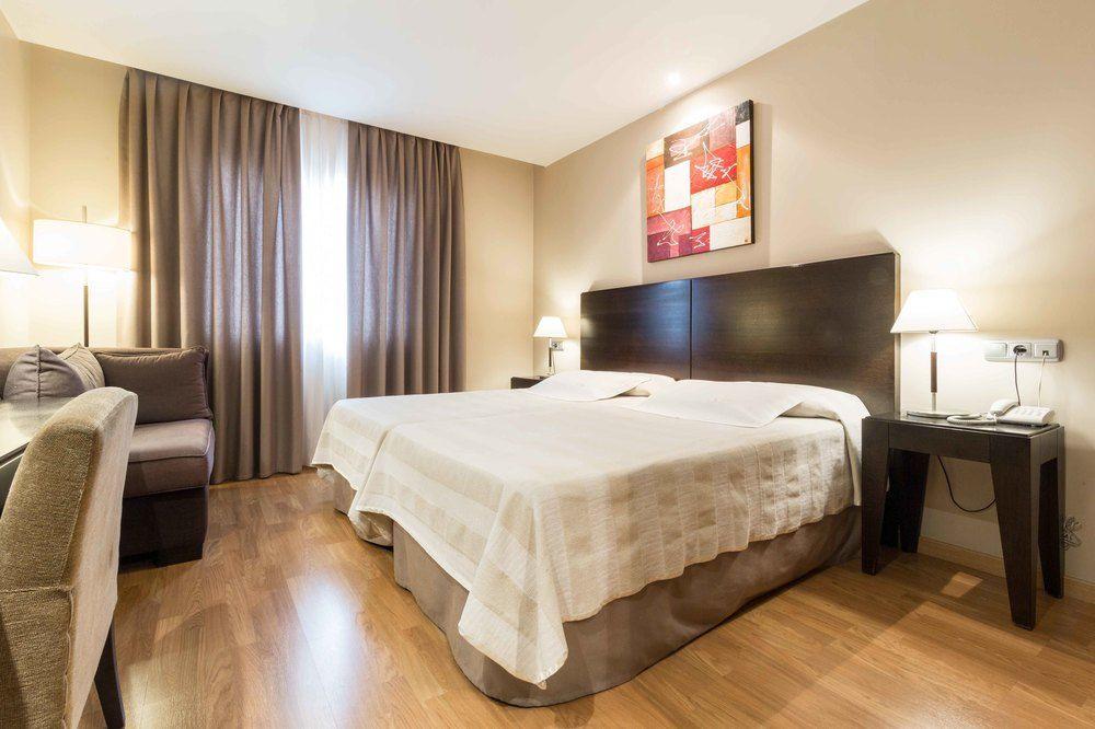Hotel El Patio La Almunia de Doña Godina Zewnętrze zdjęcie